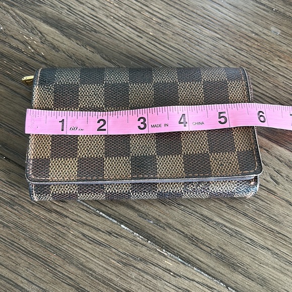 Louis Vuitton Damier Ebene Wallet - Picture 16 of 16